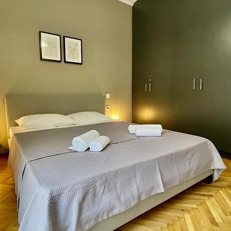 Gorgeous Renovated Apt. Close To Metro And Cultural Sites! アテネ エクステリア 写真