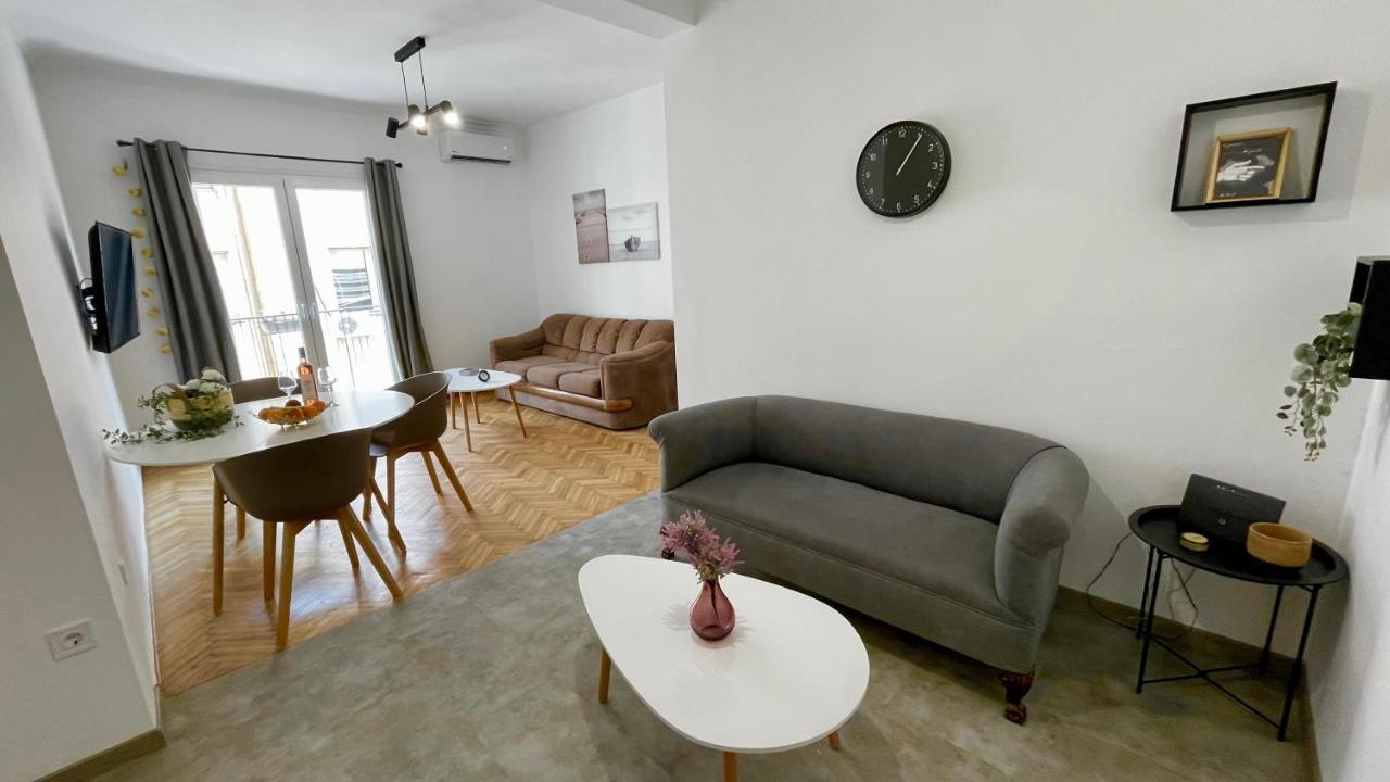 Gorgeous Renovated Apt. Close To Metro And Cultural Sites! アテネ エクステリア 写真